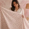 Completo Lenzuola Matrimoniale in Cotone Fiorellini Rosa Fondo Bianco