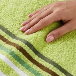 Coppia di asciugamani 100% cotone lime con righe nel bordo