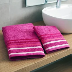 Coppia di asciugamani da bagno in spugna 480 gr fuxia a righe