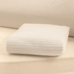 Coprimaterasso con angoli in spugna jacquard GABEL Buonanotte