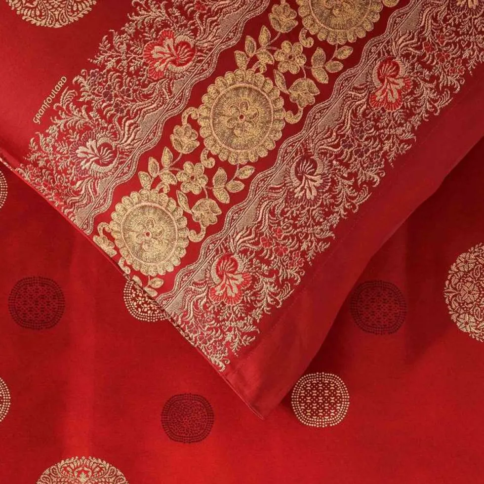 Copripiumone Matrimoniale Bassetti Pallavicino R1 in raso rosso - Eleganza Naturale