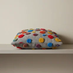 Cuscino in Lana Cotta 50x50 Pois Colorati su Fondo Grigio | Stile Creativo