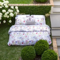 Lenzuola matrimoniali con balza a giorno in cotone Fiori di Campo lilla