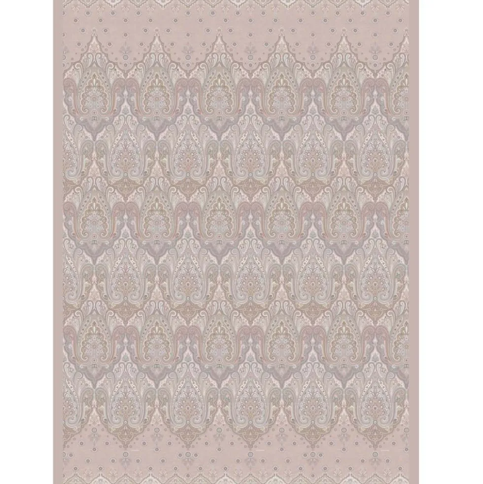 Plaid Bassetti Isolabella 41 – Eleganza e Leggerezza in Stile Italiano