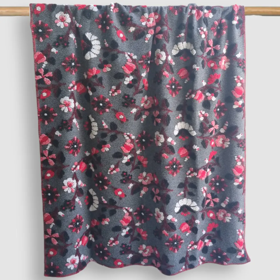 Plaid in Lana Cotta ANTRACITE con motivo floreale - Soffice e Accogliente per Casa