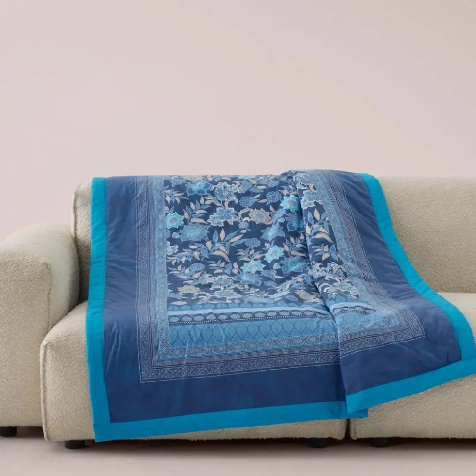 Plaid Varigotti B1 Bassetti: Eleganza in Blu per il tuo Divano
