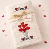 Set asciugamani romantici con cuori e scritta love