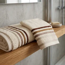 Set asciugamani viso 60x110 e ospite 40x60 beige con bordino multicolore