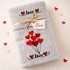 Set asciugamano con ospite San Valentino ricamo Cuori fondo grigio