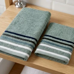 Set 1+1 asciugamano viso con ospite verde salvia con bordo a righe in tono