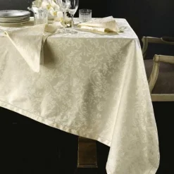 Tovaglia PIAZZA PITTI 150x180 cm in fiandra con 6 tovaglioli beige Manuela